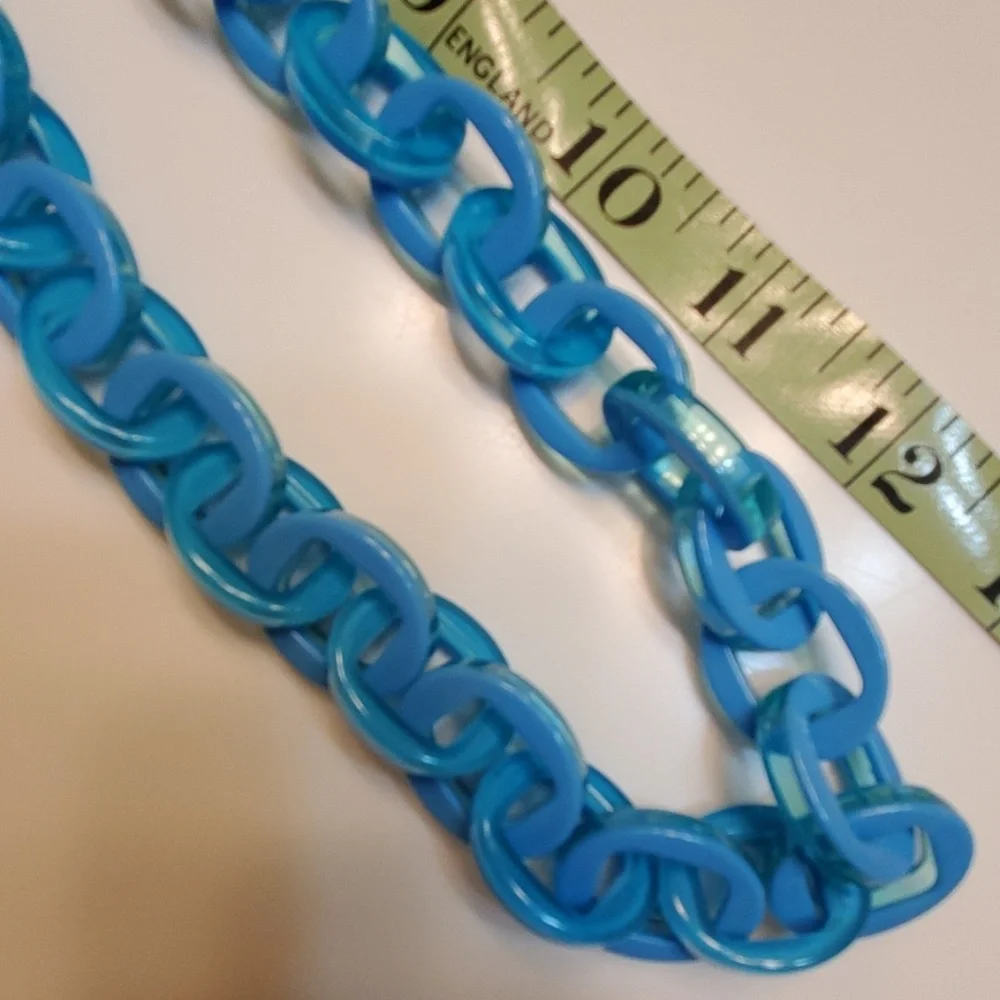 Ali-Khan New York turquoise color link necklace NEW